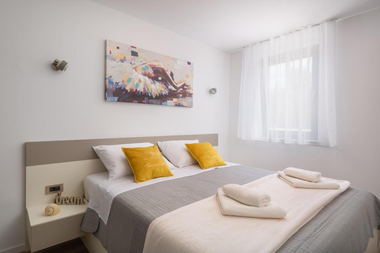 Luxury Apartment Sea Pakoštane Eksteriør billede