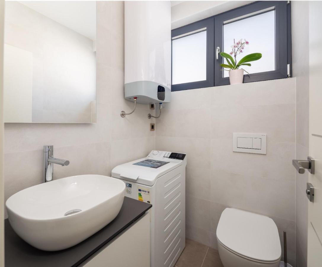 Luxury Apartment Sea Pakoštane Eksteriør billede